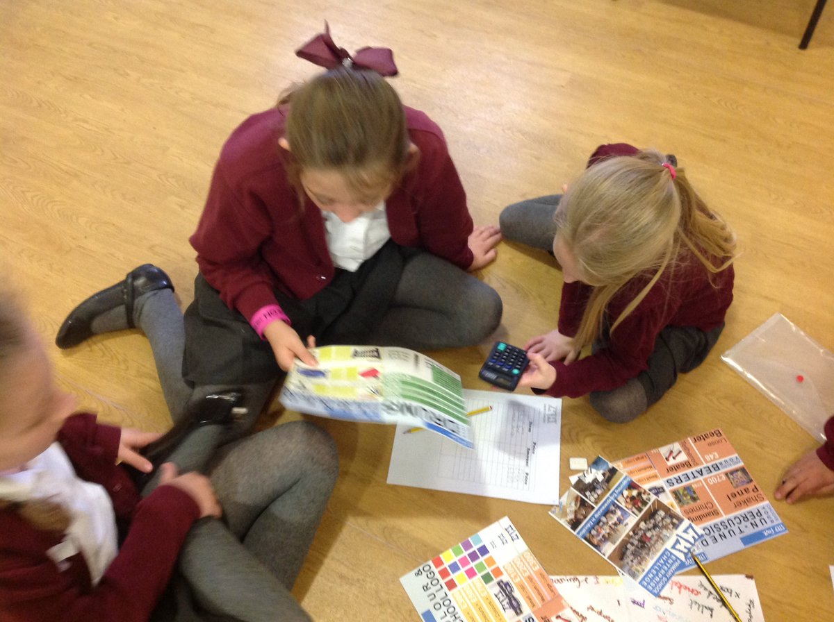 Class9DPS's tweet image. Designing, planning, costing &amp;amp; sticking to a budget, #miniapprentice @DartonPrimary @LTLEnterprise @Lord_Sugar