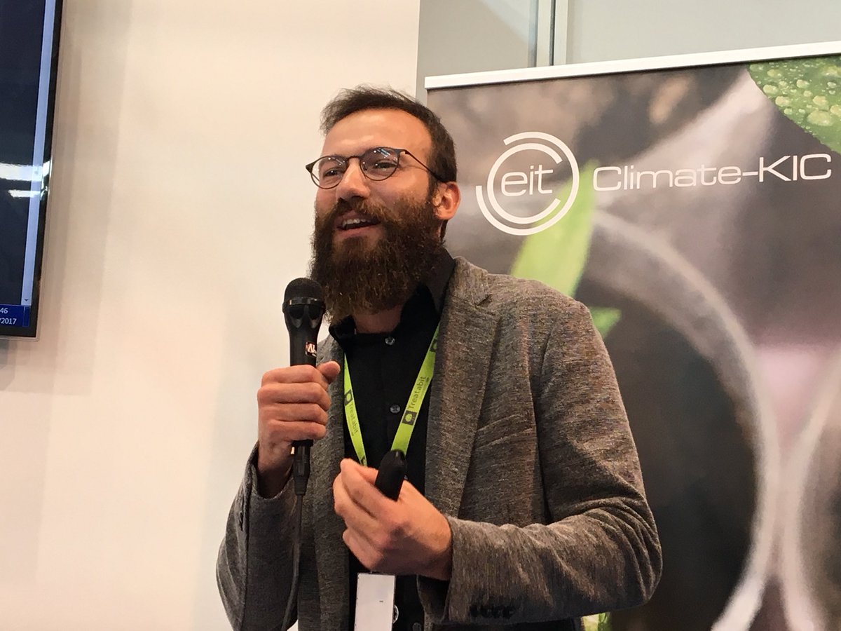 erstartup's tweet photo. A @Ecomondo nuove proposte per #Openinnovation e #Business. Scopri i prodotti delle #startup e vieni al pad. D4! https://t.co/33hnVfYWRk https://t.co/5tdhRtgG7G
