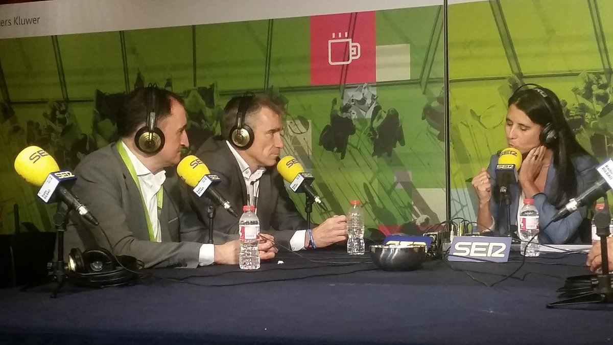 lauram600's tweet photo. "El modelo colaborativo,base de la transformación empresarial" @peparagones en Hoy por Hoy @La_SER @BinarySftw #moveonwk https://t.co/TIKLAEaUrx