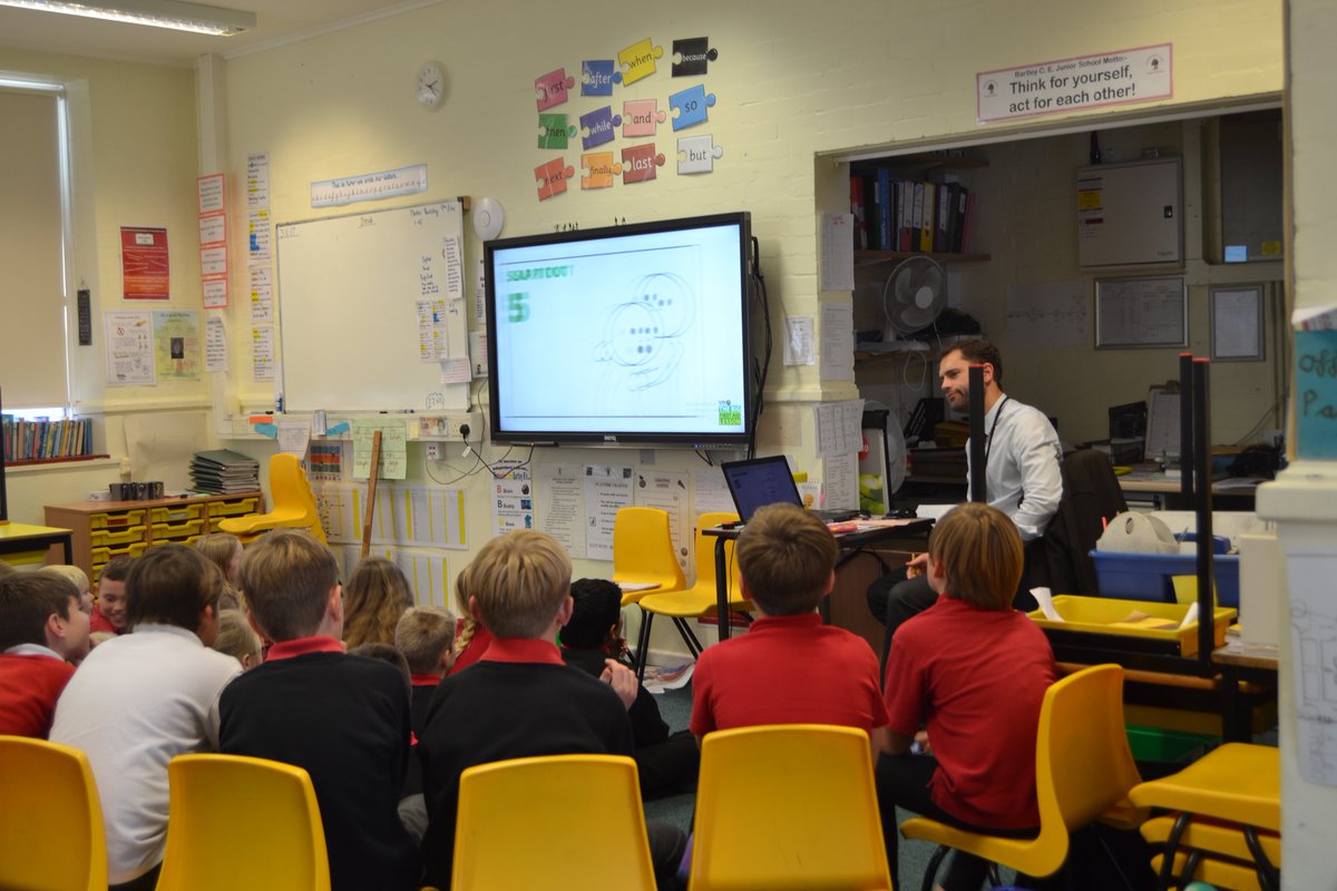 BartleyJunior's tweet photo. We loved taking part in the Big First Aid Lesson. Here are a few pictures from Friday. #BigFirstAidLesson @stjohnambulance #live https://t.co/p0GxrLeuXE