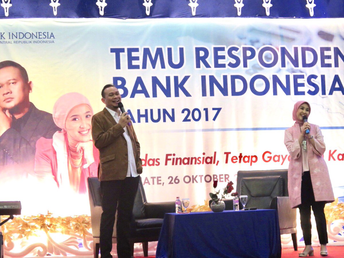 PritaGhozie's tweet photo. Serunya kolaborasi bareng @CakLontongID untuk #talkPrita di Ternate #diaryPrita https://t.co/h5STrRVecH