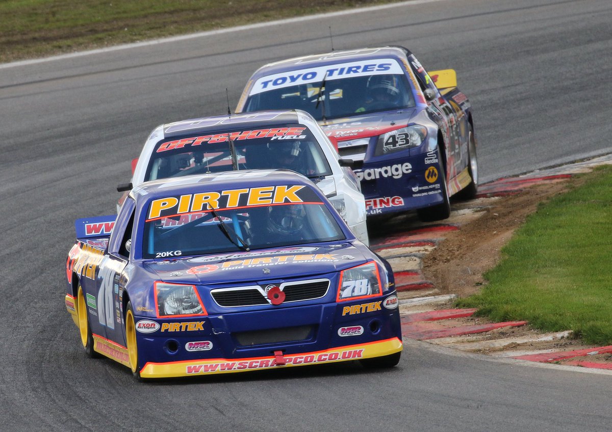 PirtekRacing's tweet image. Doesn’t matter what you put him in, @AndrewJordan77 can go out and get the job done. He’s quite handy really... pirtek.co.uk/news/550/andre…