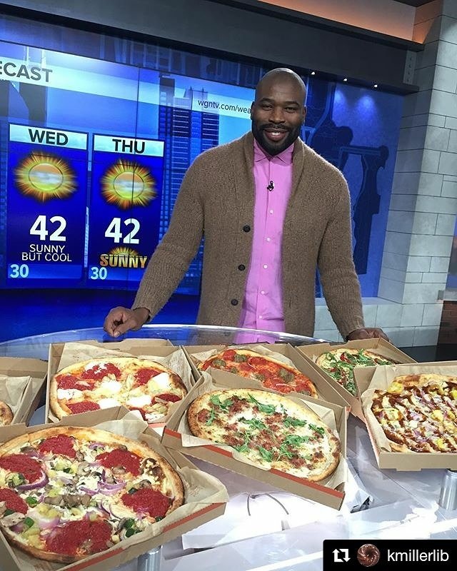 myimpactfund's tweet photo. #Repost @kmillerlib
・・・
@iidonije is making #pizza for a great cause on @WGNNews  @blazepizza #iFCode #BlazingTheWay #SayiFWhenOrdering 🍕🍕🍕 https://t.co/KOq8eTmovk