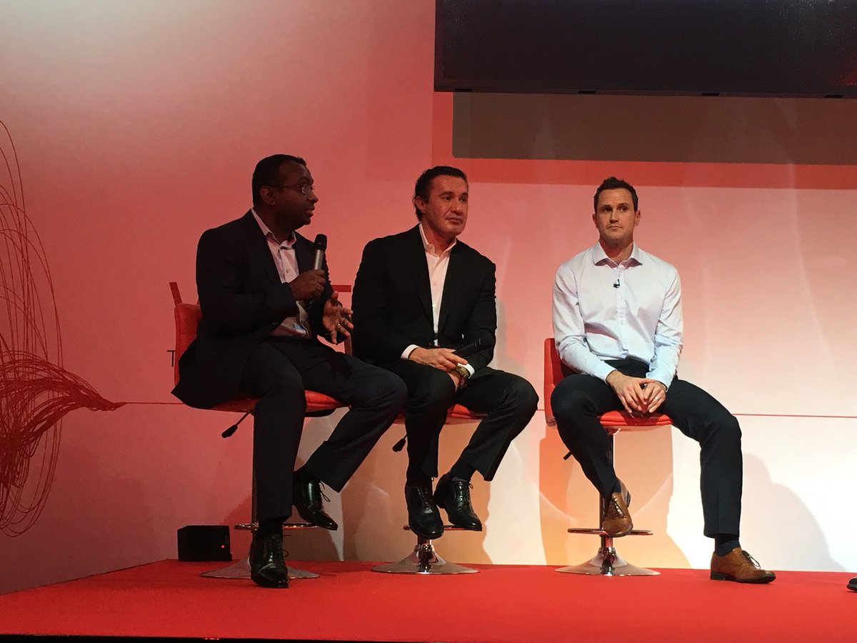 VeritasTechEMEA's tweet photo. What’s in store for the future?

#SoftwareDefinedStorage
Parallel streaming
Partnerships
Improved #MachineLearning &amp; #AI

#VtasVision https://t.co/mu4ip7YUNw