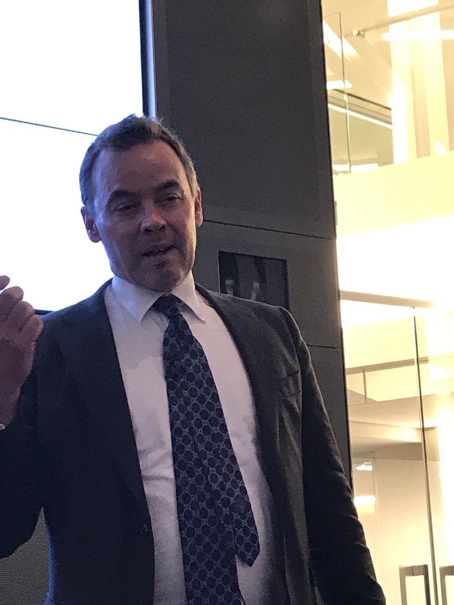 tpgavulic's tweet photo. Happy to hear Jaap Bosman again this year - author of Death of a Law Firm. Talking about redefining client relationships. #LFMS17 https://t.co/JqELjUtm4k