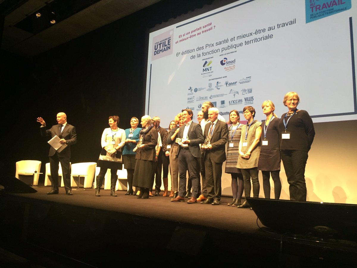 TalentReveal's tweet photo. Félicitations à Chalons en Champagne et les TalentSpecialistes pour leur Prix #santé et #mieuxêtre #utileDemain @mutuelleMNT https://t.co/hG4Losq8xn