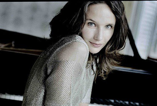 Happy birthday to the amazing French pianist Re-discover her on 