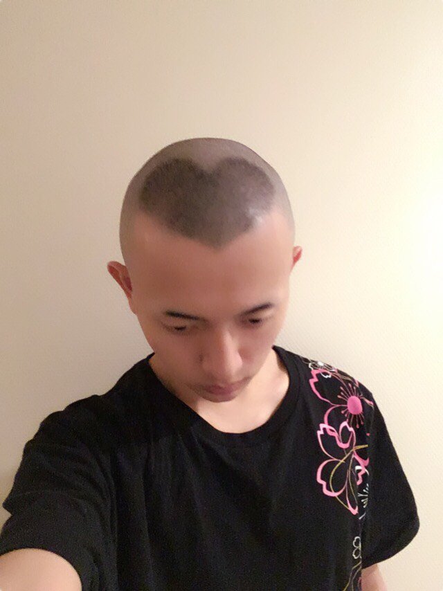 土井裕斗 No Twitter 公演期間中は坊主頭を維持するために 頻繫に髪の毛を剃っていました 神戸では いっけーさんとゆーたくんに剃ってもらいました 楽しかったなー その時の途中経過 土井裕斗 No Twitter 公演期間中は坊主頭を維持するために 頻繫に髪の毛を剃っていました 神戸では いっけーさんとゆーたくんに剃ってもらいました 楽しかったなー その時の途中経過