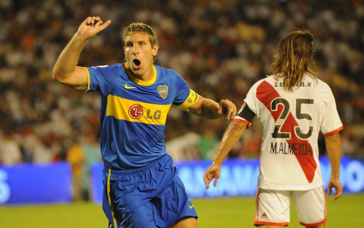 mxalvarezv's tweet photo. Hoy cumple años el tipo que me enseñó que en la vida no hay imposibles. Mi ídolo. El 9. Martín. #FelizCumpleTitan https://t.co/JLaVrV46Yr