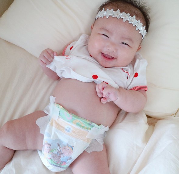 marsschild's tweet photo. #수민 ; a bolotinha mais feliz com esse semi nude nesse calor 🔞 https://t.co/BWGmpsOQA0