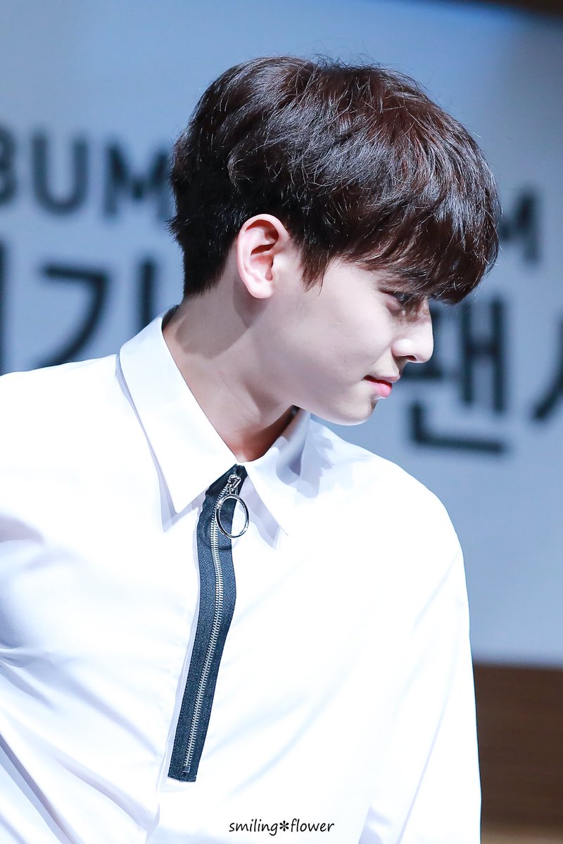 smilingflower97's tweet photo. 예뻐... 

#차은우 #CHAEUNWOO #ASTRO #아스트로 @offclASTRO https://t.co/eswJ57EpTG