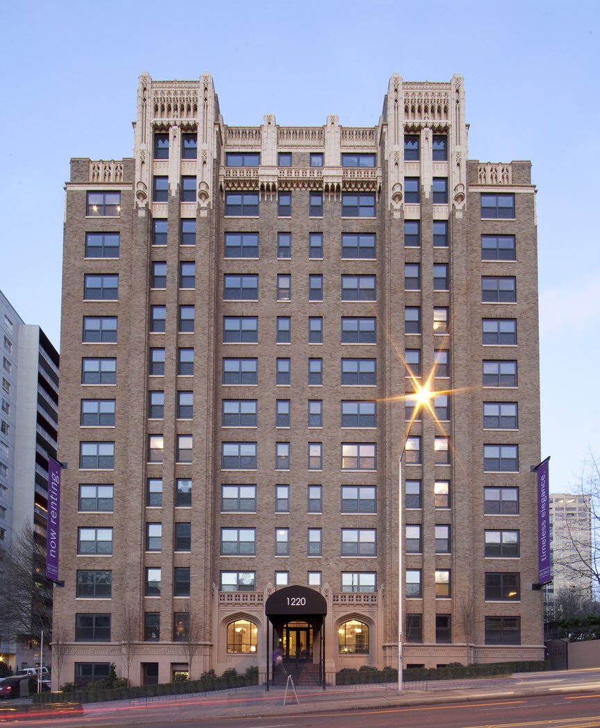 PrecisionMgmtCo's tweet image. Built in 1928, the building was one of the first residential high-rises to grace the skyline. #themarlborough #seattle #precisionmanagement