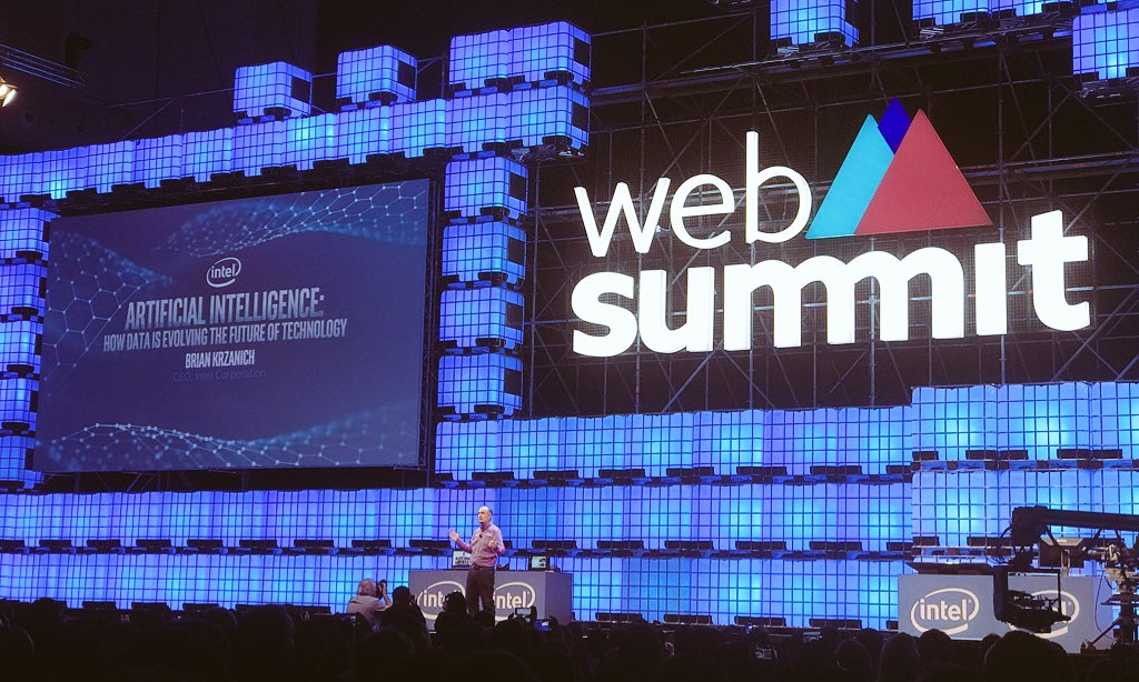 christiankulik's tweet photo. “Data is a Commodity, every company should have a strategy behind it. Data is the new oil” @bkrunner from @intel on stage #WebSummit #ditno https://t.co/Uxun8SGtJo