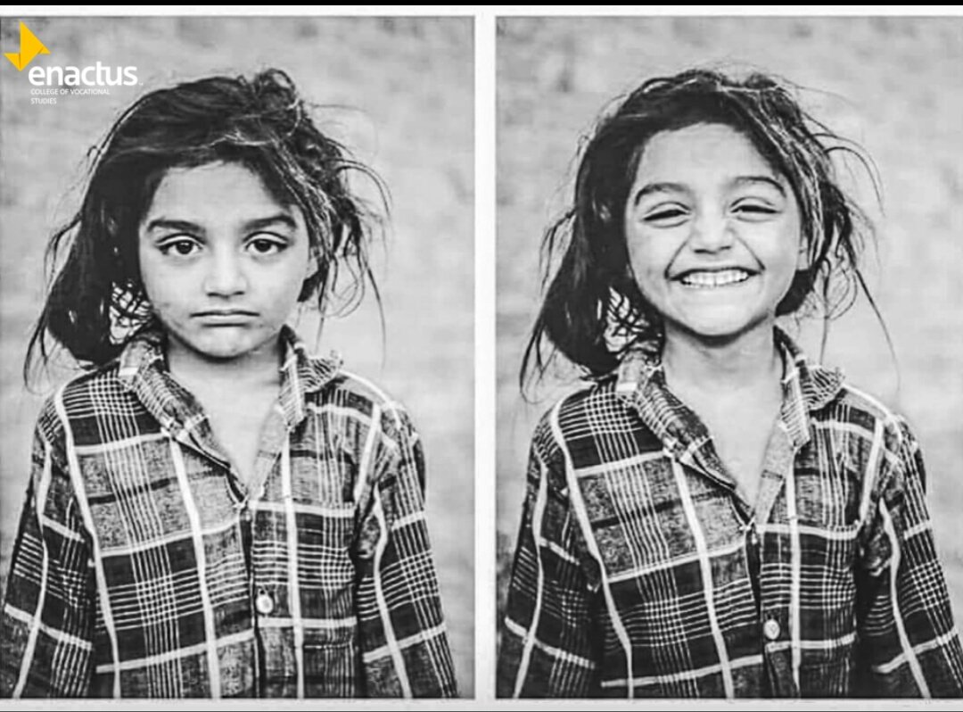 EnactusCvs's tweet photo. Her adorable smile teaches us, what life is all about. 
#WeRiseByLiftingOthers 
 #EnactusIndia #EnactusCVS #ShadesOfInnocence #Day5 https://t.co/tncGiG5Wa3