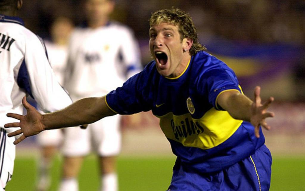 lamitadmas104's tweet photo. CONSIGNA SEMANAL: Hoy cumple años el máximo goleador de la historia de Boca, mandale un saludo y  contanos cuál fue el gol que más gritaste. Participas por un premio en #RelaxMultimarcas. "Lo que hiciste por Boca no se olvida en la vida, Titán" https://t.co/3x9vbQqdyU