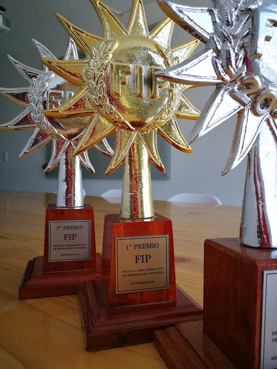 ardeventos's tweet photo. ¡Arrancamos la semana con toda! Somos una de las agencias colombianas con más nominaciones en el #FIPFestival ¡Vamos carajo! #ArdePapi 🔥 https://t.co/lbARNWhlDZ
