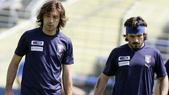 marca's tweet photo. "Cuando vi jugar a Pirlo me pregunté si tenía que cambiar de profesión" https://t.co/CAqBvrTd7E https://t.co/XS04mvNTaG