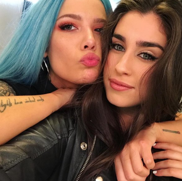 UniversalMusicE's tweet photo. ¡RT si te gustaría que el próximo video de @halsey sea #Strangers ft. #LaurenJauregui! 😍 https://t.co/nHGT8an0Kw https://t.co/OtB4289nAo
