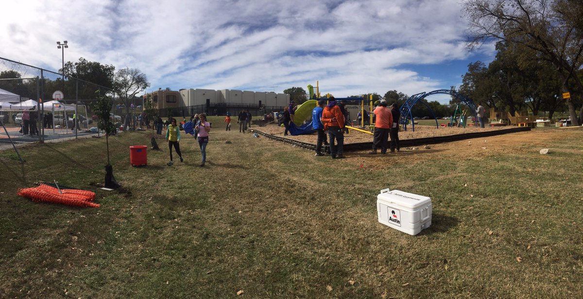 AustinCML's tweet photo. Great time at the recent @moorlandymca Dallas playground build! Thanks to @kaboom, @BCBSTX, and @KDC_Development for your community efforts! https://t.co/TPcOqFywPL