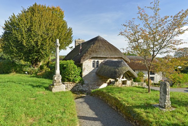 WMNHomes's tweet photo. This gorgeous #Devon cottage served #Throwleigh #Dartmoor as a medieval brew house #HistoryMatters @JSExeter
 https://t.co/OzPdxIMnL0 https://t.co/04cvP74zFU