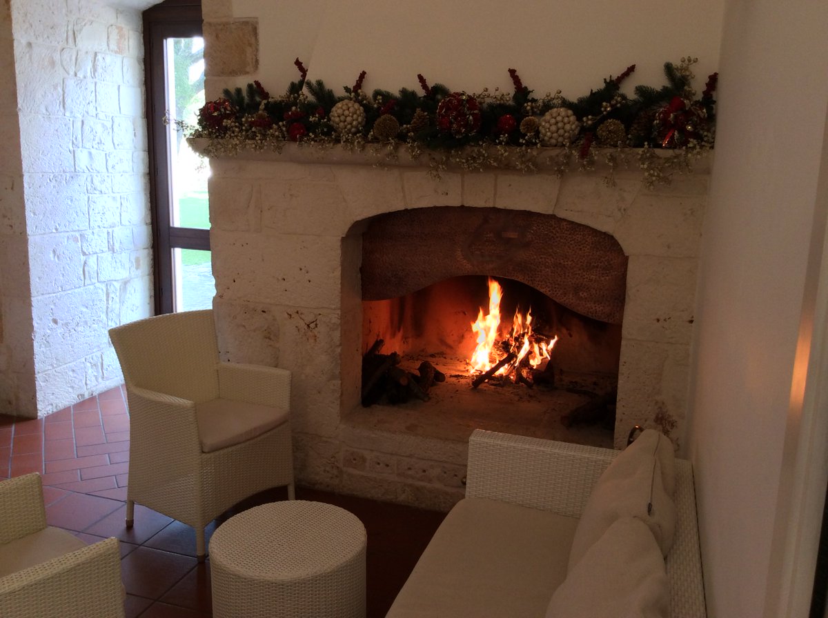 Non appena entrati si viene accolti in un mondo di intima e raffinata eleganza.  #eventi #cerimonie #meeting #compleanni