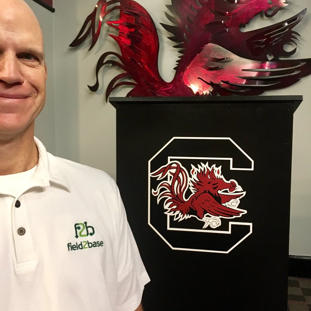 Field2Base's tweet photo. #Field2Base representing at @UofSC πͺπ https://t.co/sfBZwQV6DN