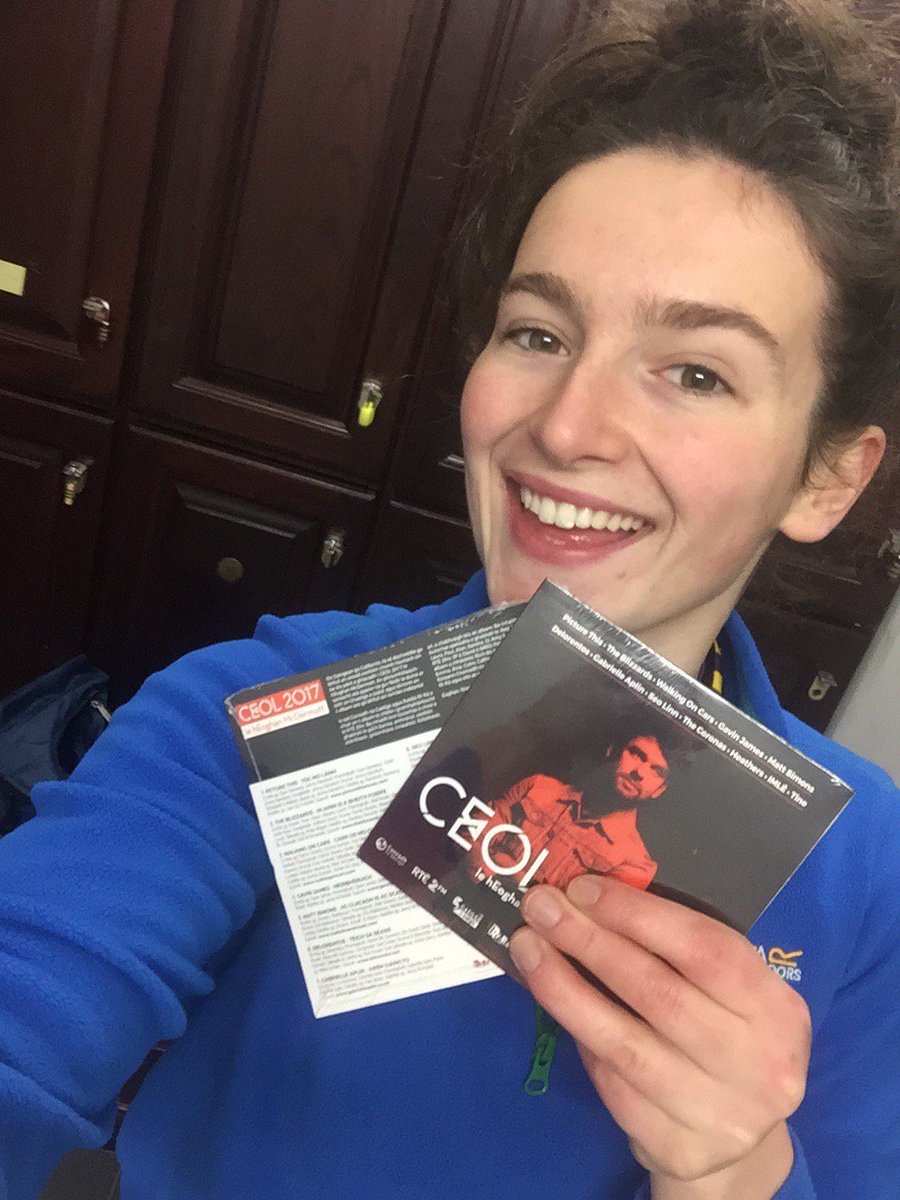 UnaSinnott's tweet photo. Great to see @EoinMcDermott and @RTE2fm on @ucddublin campus! Verified listener please? #Ceol2017 https://t.co/aSjXFPg4bs