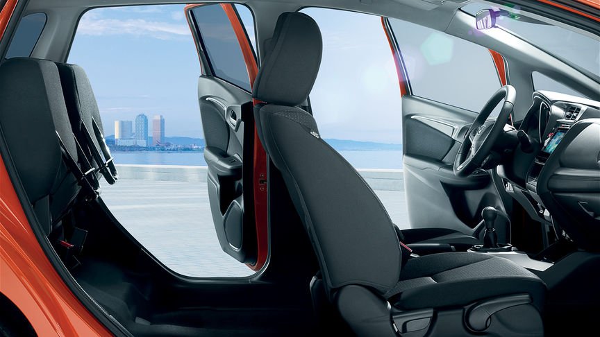 DarsanAuto's tweet photo. Jazz ahora es más espacioso y ligero, el más amplio de su segmento. Ponte a sus mandos y siente el placer de conducir. ¡Perfecto urbanita! https://t.co/rUbAP8UOQn