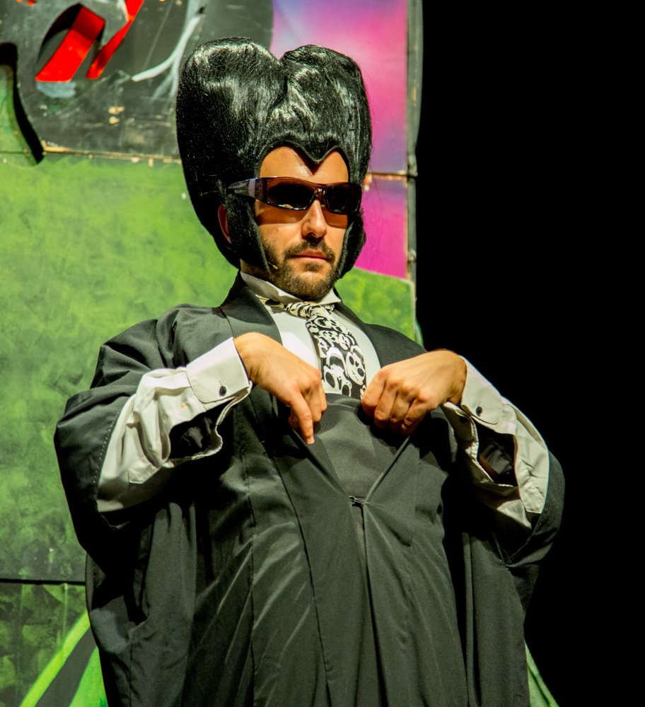 Listos y preparados para recibiros a todos este #sábado en el <a href="/treinavictoria/">Teatro Reina Victoria</a> y disfrutar de #ElGranLibroMágico...➡️ bit.ly/EGLMEntradas