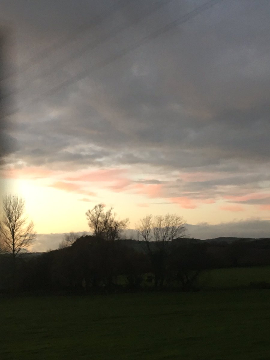 Staydrier's tweet photo. After all the #rain we had today nice to see a nice #sunset   #staydri https://t.co/6P9fDw8kAT