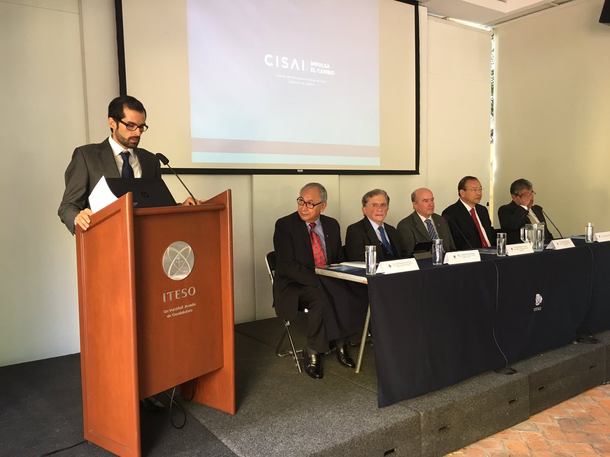InnovacionJal's tweet photo. Lanza el @ITESO el Centro de Innovación Social de Alto Impacto de Jalisco #CISAI @jaimereyesro @Conacyt_MX @CIATEJ https://t.co/LyYkmbxFg1