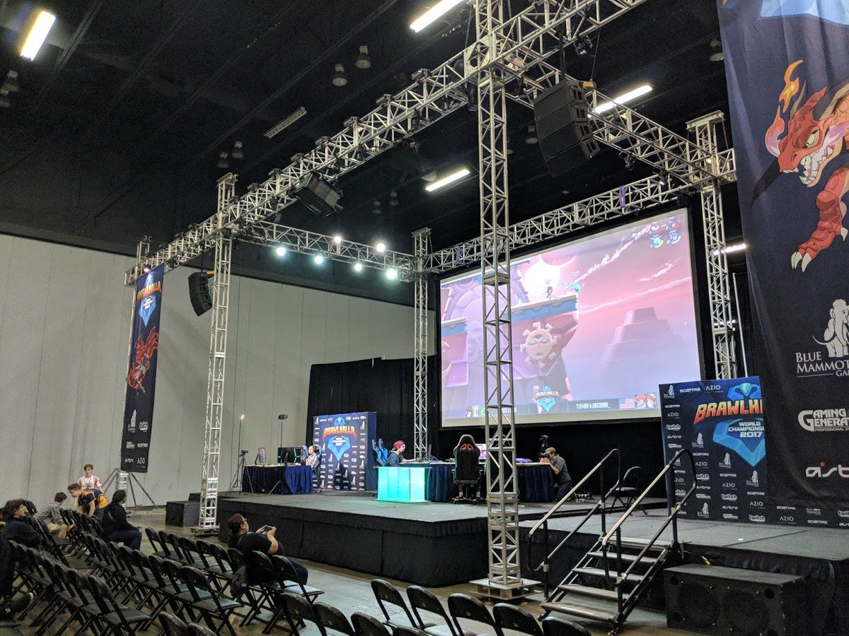 drunkivan's tweet photo. Last weekend we were out helping #BCX17 become reality.  The structure is 30' tall and 70' wide. #DefinedConventions. https://t.co/7VqYHot6aV
