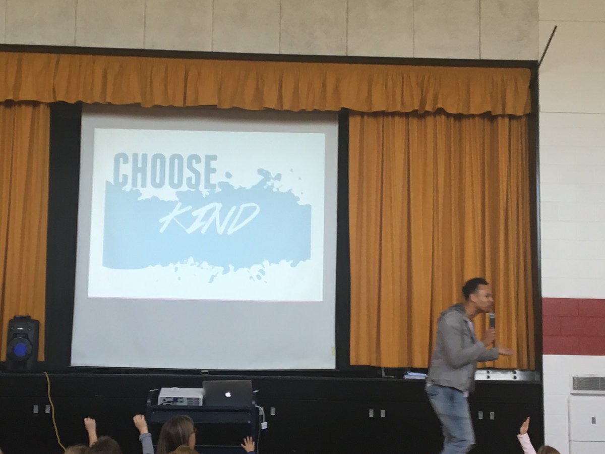gnitnuoc's tweet photo. We are CHOOSING KIND @poplarroad_tdsb with @anthonymclean https://t.co/Walfhlodjq