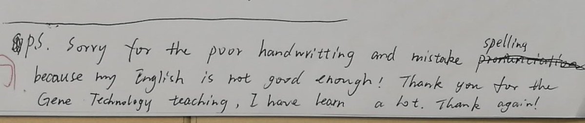Parasponia's tweet photo. The burden of correcting exams interrupted with a little 'thank you'. https://t.co/WuW1OmLYri