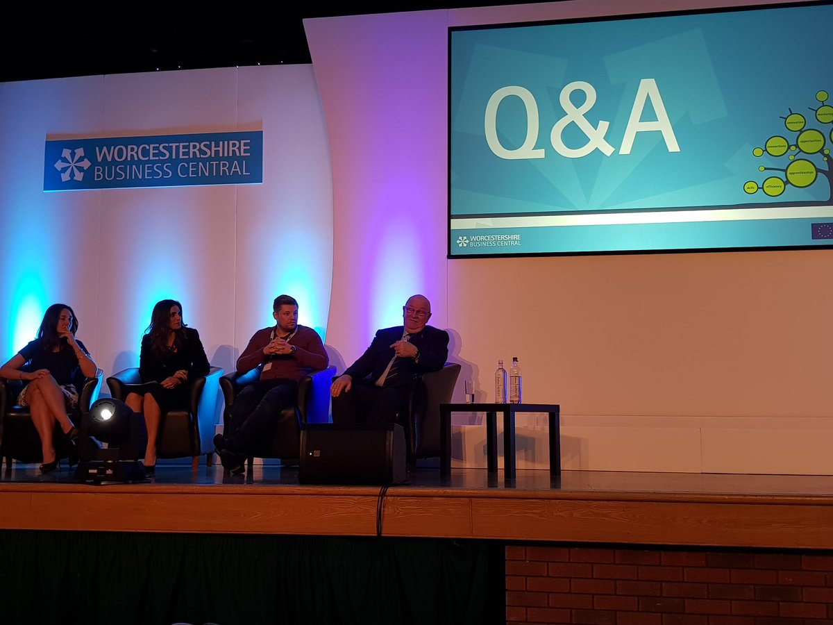 RIFT_Actuators's tweet photo. Tony @SmartActLtd &amp; @CyberGoGiver talk about learning 2 delegate, let go, empower others in your team &amp; balance life work better #WBcon https://t.co/nQlM14ajMD
