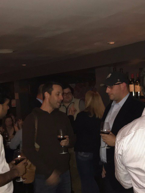 intellectAI's tweet photo. Great discussions on #AI vs humans at the NY/Metro Insuretech meetup. Thank you @RosalieDonlon for making it a success! #IntellectXchange https://t.co/yOSIrlniCS