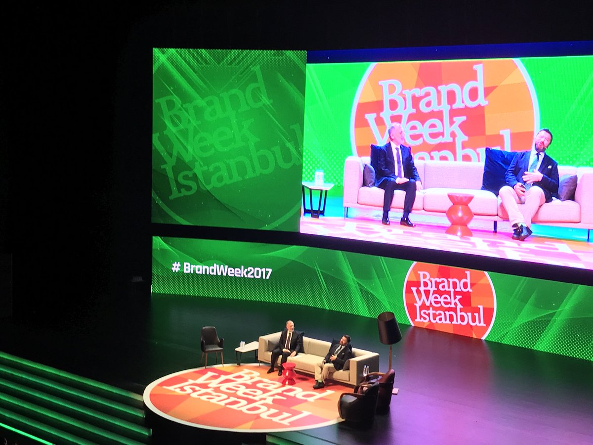 BnuYilmaz's tweet photo. Bizler de Serdar Kuzuloğlu’nu @serdarkuzul #BrandWeek2017 de görmekten çok mutluyuz:) Netflix’in en büyük rakibi Uber ...Ev mi dışarısı im? https://t.co/5as1GP5CS1