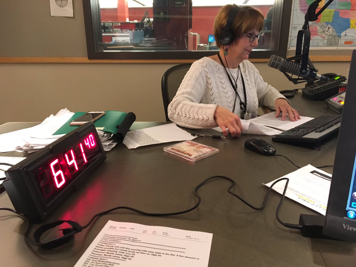 ej_becker's tweet photo. For 10 years, I've looked up and right to see the clock. For 2 days now, down and left. Utter confusion in studio. #fixtheclock https://t.co/NOi9DvVCB2