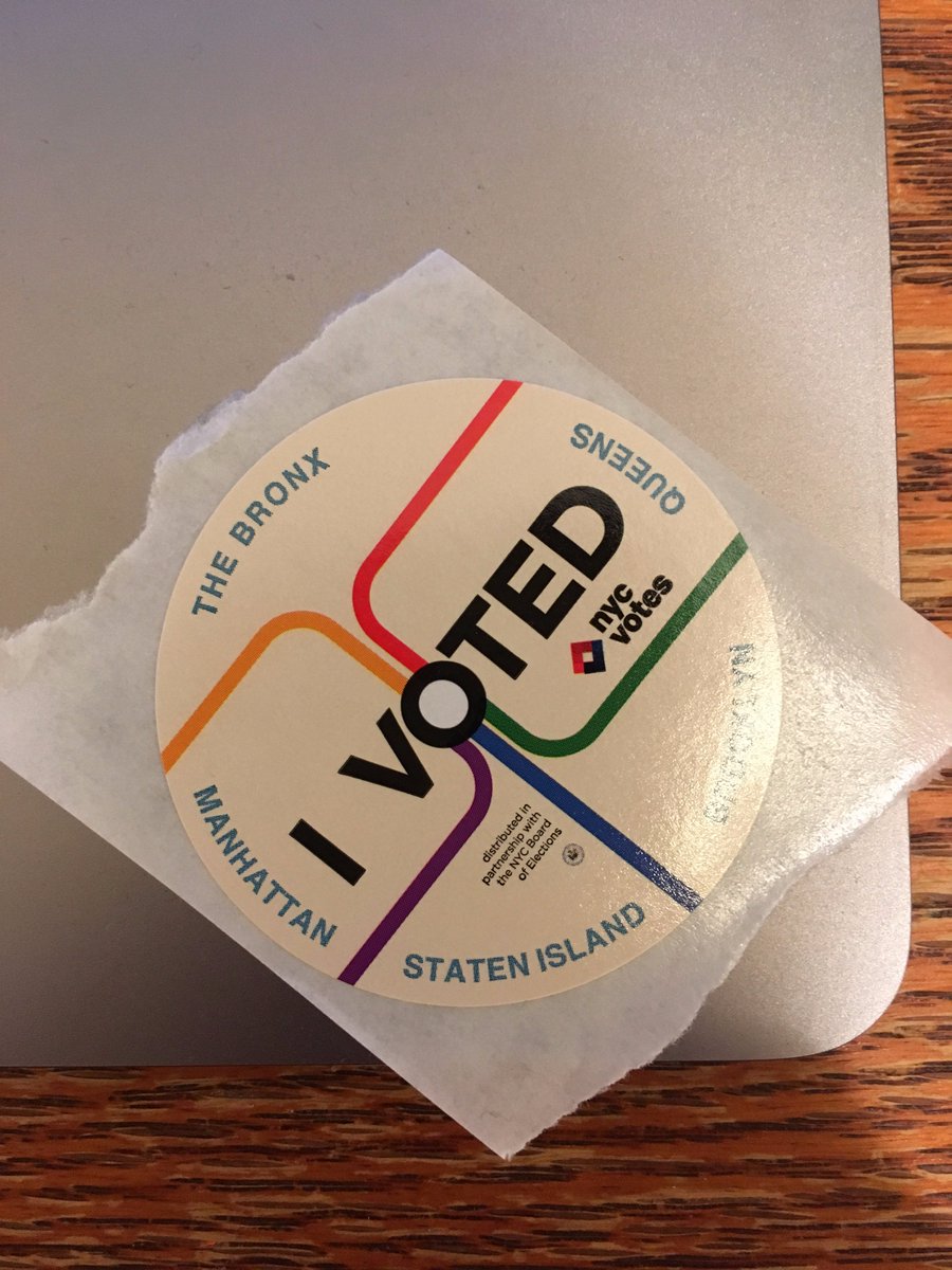 HuKevinS's tweet image. I just participated in our democracy. Go me. #communitymedicine #superWOW #internyear #FMRevolution #Bronx #Pelham #NYCVotes #NYC
