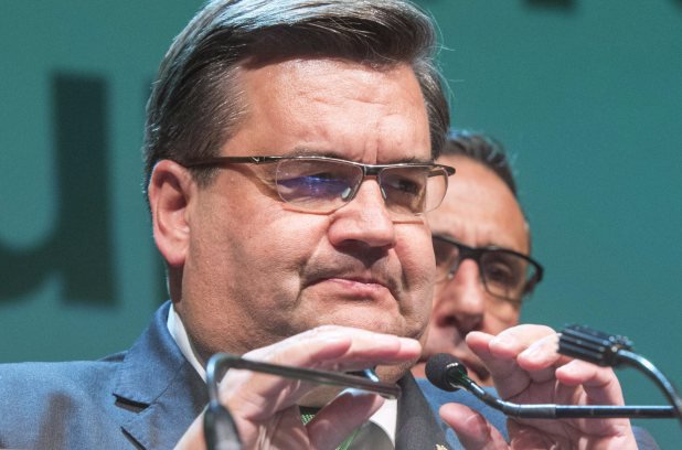journalmetro's tweet image. Un cas d’usure précoce - La chronique de @menardradio bit.ly/2AgbvtE #polmtl #DenisCoderre