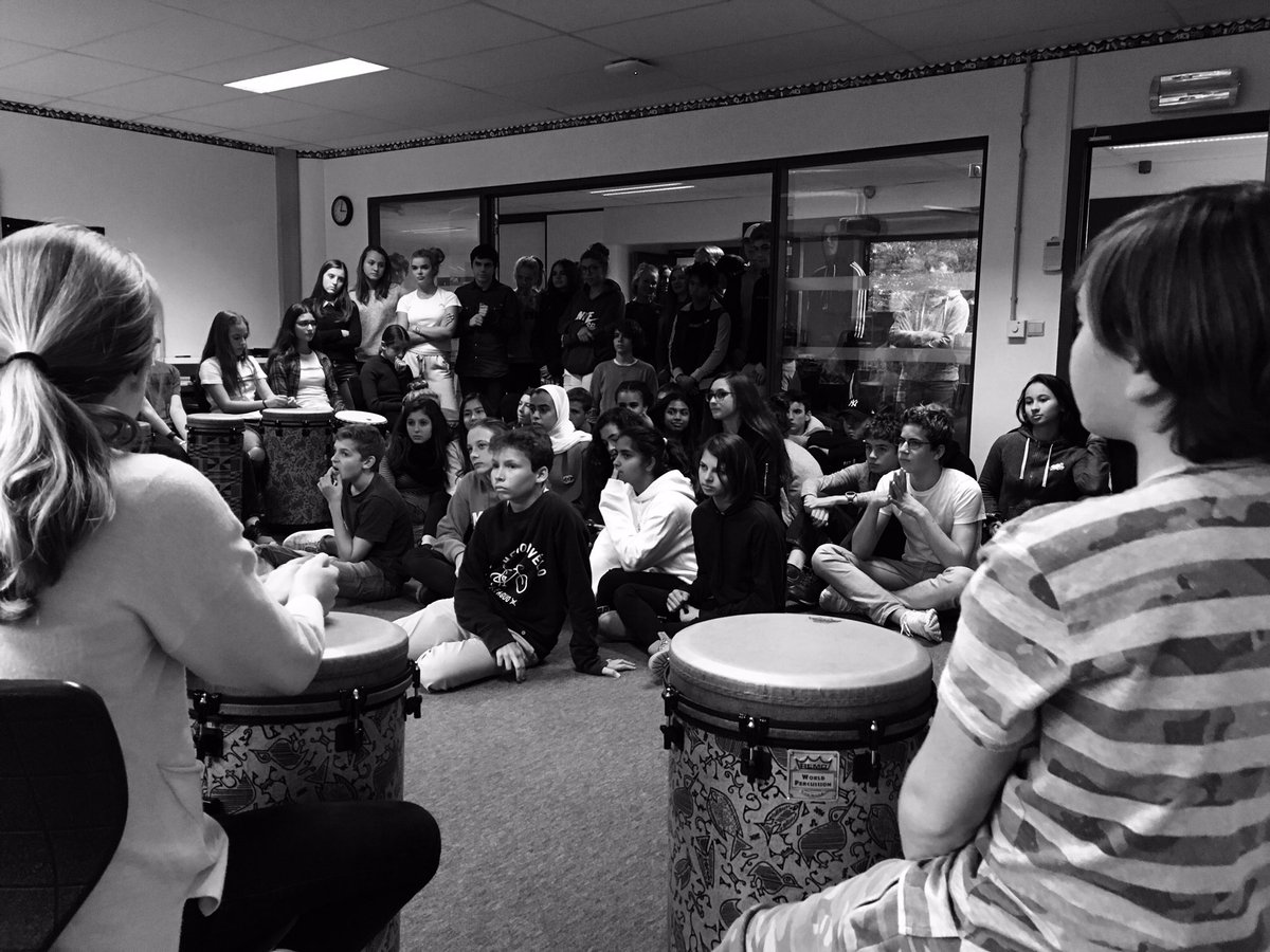 Vanderveken19's tweet photo. Let's play djembe! #mspl #MSLearns https://t.co/DR3mJAE2ss