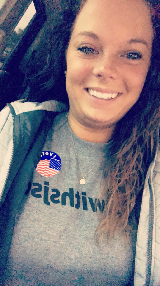 MrsAshlockCHS's tweet photo. I voted yes for my two littles at home and the 11,000 that walk through our doors daily! #imwithsjsd #SJSDproud #CHSproud https://t.co/fW6r6mhjgi
