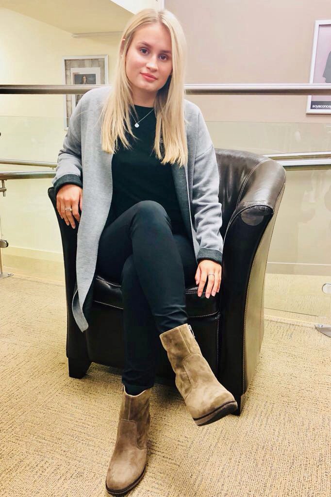 shoonshoes's tweet photo. Soft suede, extra warm lining &amp; an innovative Dynergy sole - Experience all day comfort in the Elmlea from #ARA now: https://t.co/iXWkjmEf44 https://t.co/veQY256xJo