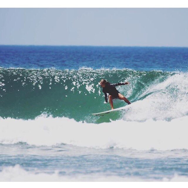 Redwood_Girls's tweet photo. @Georgietimson17 #killingit #tuesdaymotivation #rainingallday #sunshinevibes #surflikeagirl #girlswhosurf #surf #oceandreams #inspiringwomen https://t.co/M5gXhSDUww