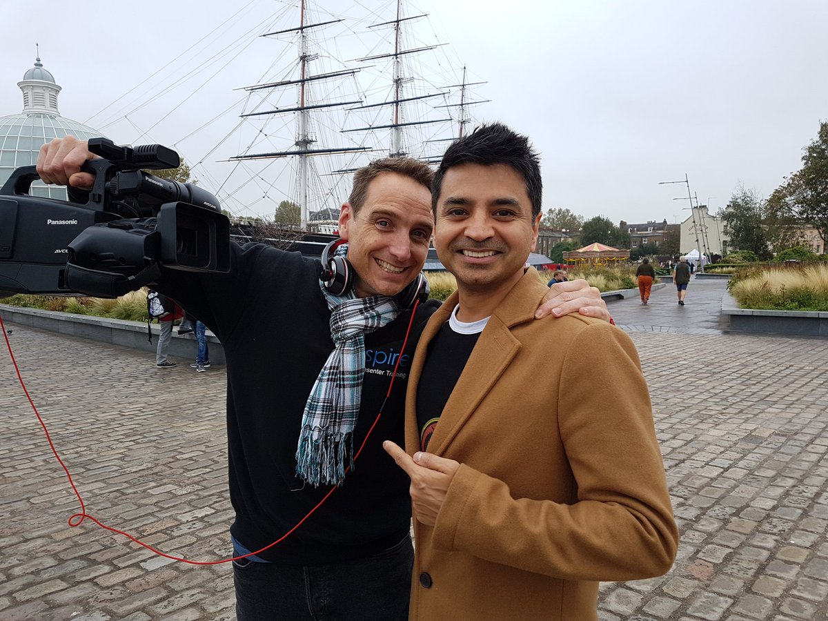FarskiTV's tweet photo. Great to see this topboy @SeanMacintoshTV off the telly @AspireTV last week. Life is full of #sweetsurprises and #chancemeetings #smallworld https://t.co/kvgJseePtG