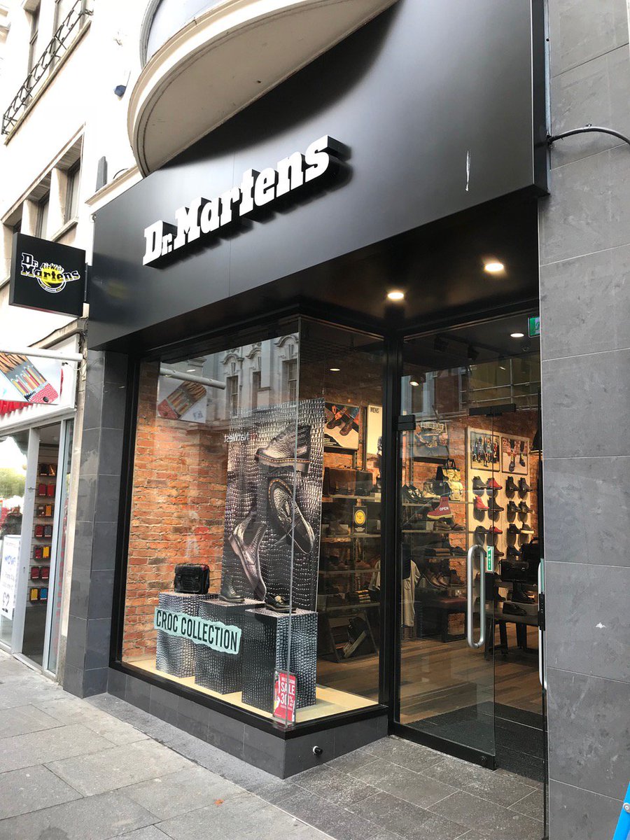 PearShapedExe's tweet photo. Don't miss the @drmartens launch party this Wednesday! One not to miss! FREE entry and no need to RSVP! 🍐#Exeter #drmartens #music https://t.co/WFR6PnEbLV