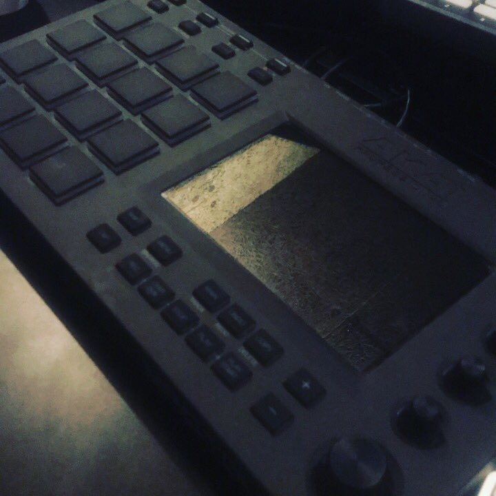 findme_music's tweet photo. Getting some good grooves with this new toy ! @Akai_Pro #dnb #drums https://t.co/FljTuvtkpc