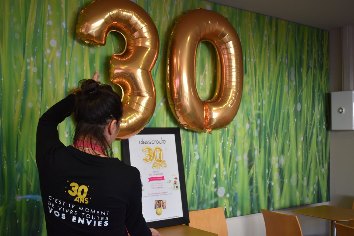 lauramercierpro's tweet photo. La décoration de Johanna (Avignon Courtine) et Gwen (Avignon Nord)  pour l'opération 30 ans @class_croute https://t.co/Wc0lmhWX5P