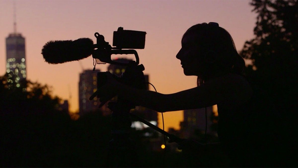 MEWShop's tweet photo. A gear sharing platform called @KitSplit just launched in #LA & filmmakers, this is a game changer! #KitSplit https://t.co/xPKUKX0Y6N https://t.co/ukFBPVv0PP