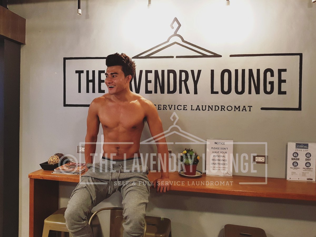 LavendryLounge's tweet photo. Charge while you wait 
#thelavendrylounge #laundryph #laundromatph #selfservicelaundromatph #laundromat
https://t.co/msiV04KlAM https://t.co/NQZ6QAZFqG